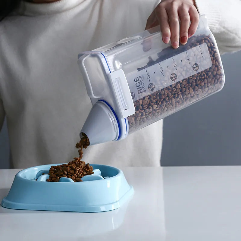 Airtight Storage Container For Rice And Dry Food With Measuring Cup And Carrying Handle