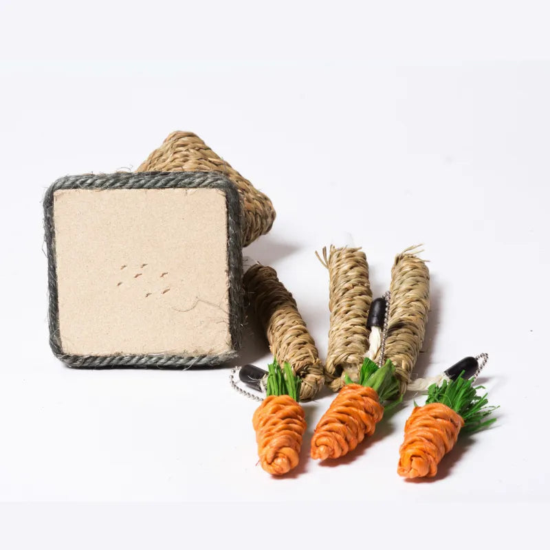 Cat Scratching Post In Tree Design - Sisal Scratching Post With Carrot Toys