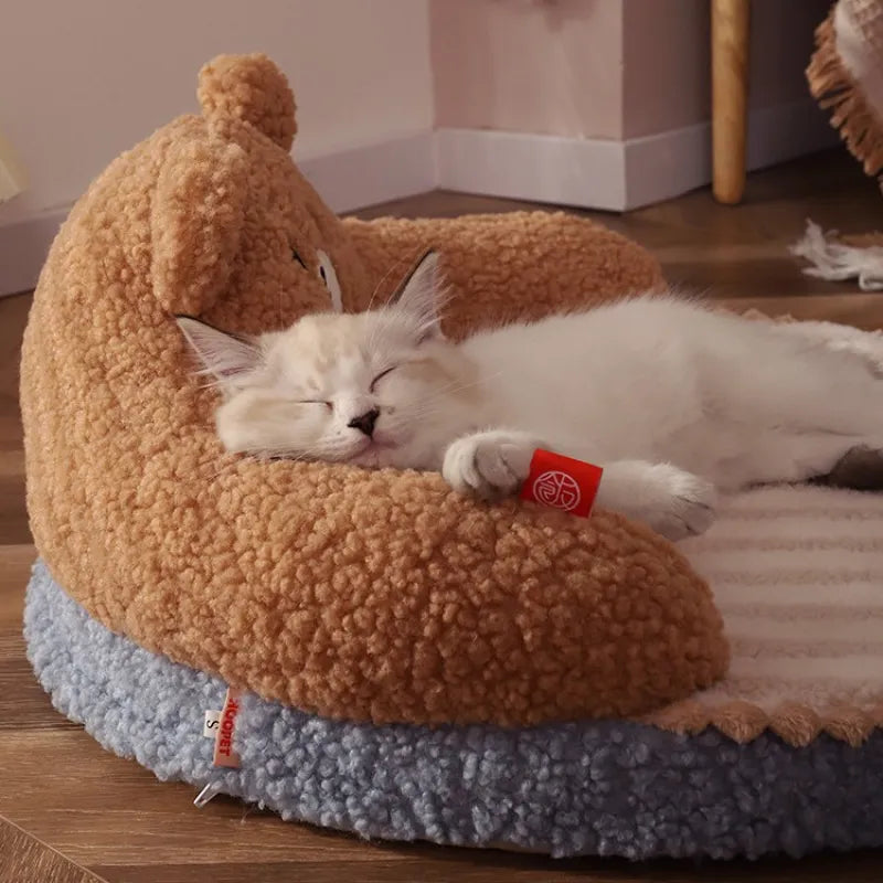 Cosy Bear - Shaped Pet Bed for Cats and Small Dogs with Backrest