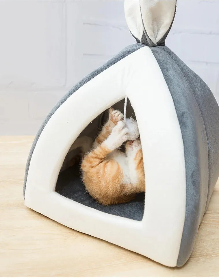 Cuddly & Cozy - Soft Cat Bed In Cave Shape With Play Ball