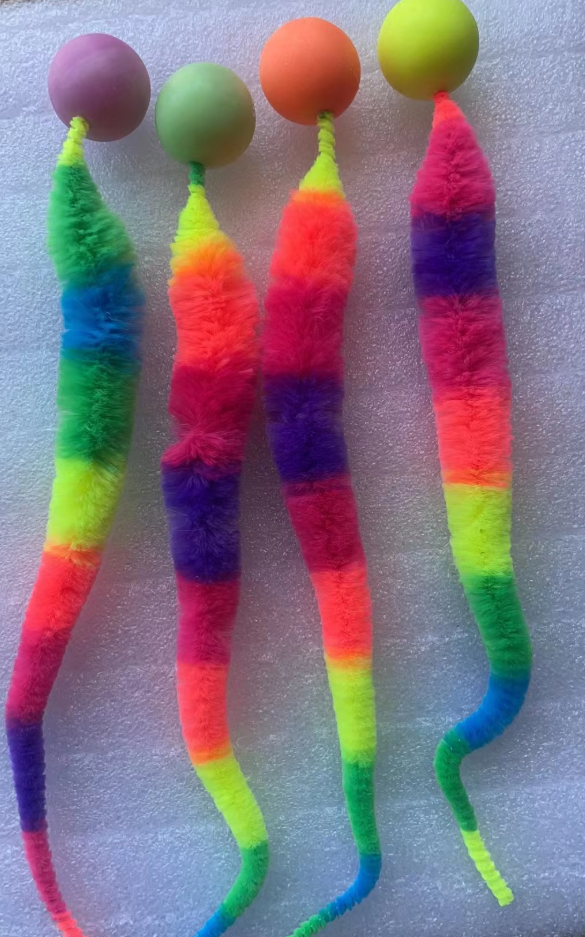 Interactive Cat Toy With Plush Tail And Ball