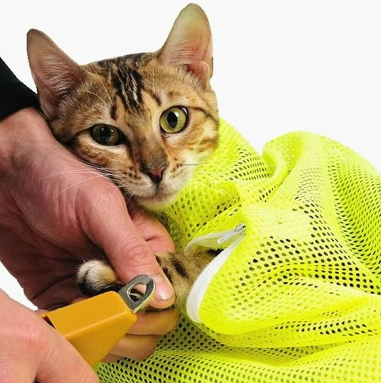 Cat Grooming Bag With Mesh Fabric For Safe Bathing And Claw Care