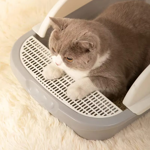 Cat Litter Tray With High Rim - Practical And Hygienic