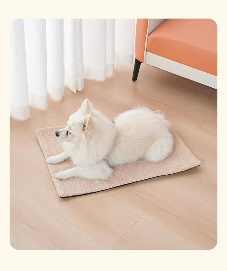 Self - Warming Pet Blanket - Cosy Heat Mat For Cats Dogs