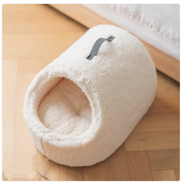 Cat House Bed with Fluffy Edge for Ultimate Comfort