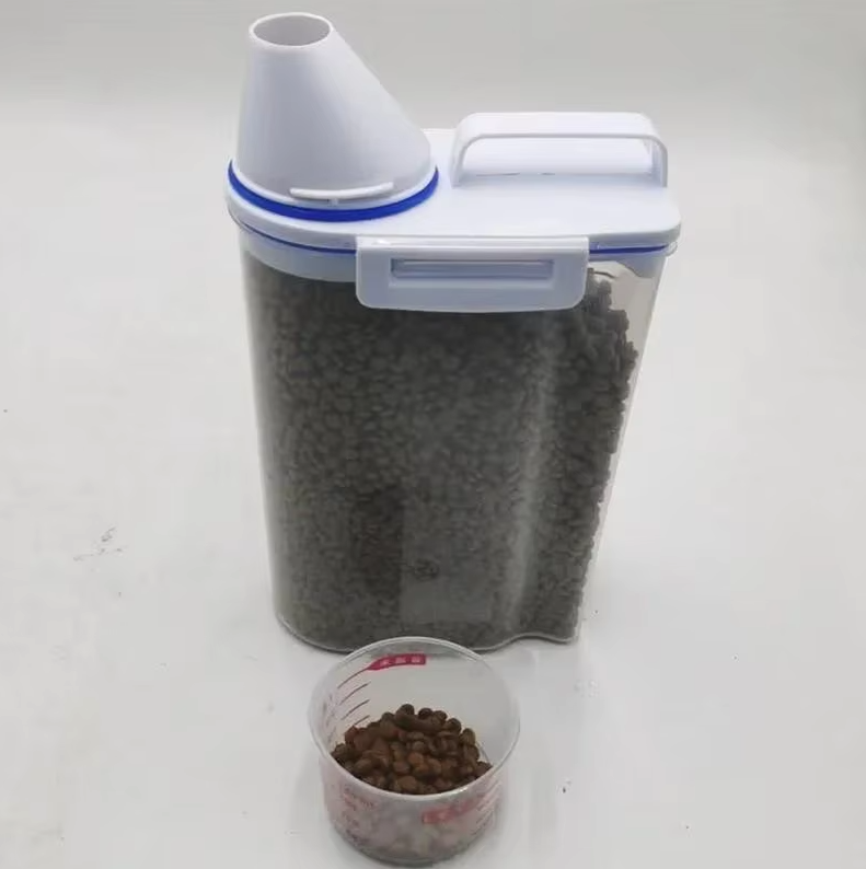 Food Dispenser For Pets With Measuring Cup