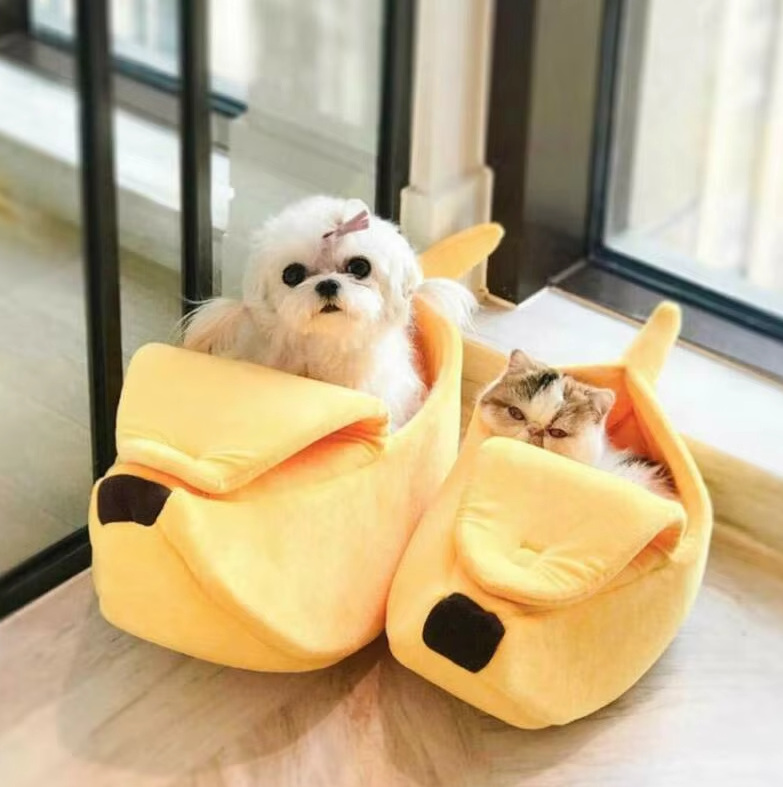 Banana - Shaped Pet Nest For Dogs And Cats - Comfortable Winter Bed For Pets