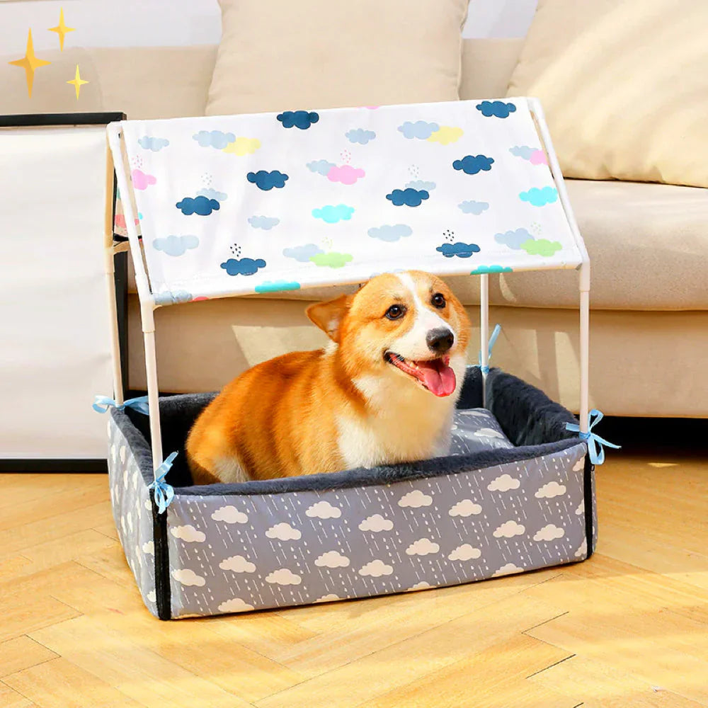 Fleece Sleeping Mat with Roof and Cuddly Pillow