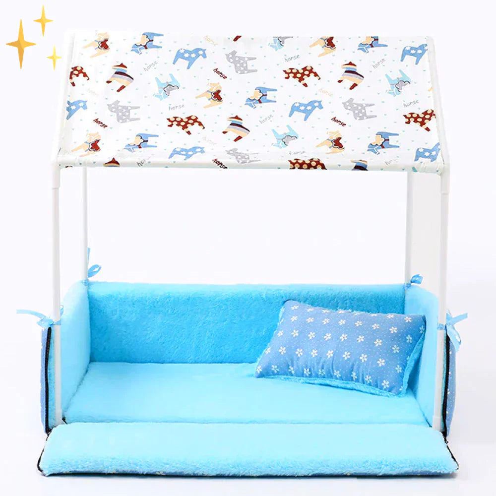 Fleece Sleeping Mat with Roof and Cuddly Pillow
