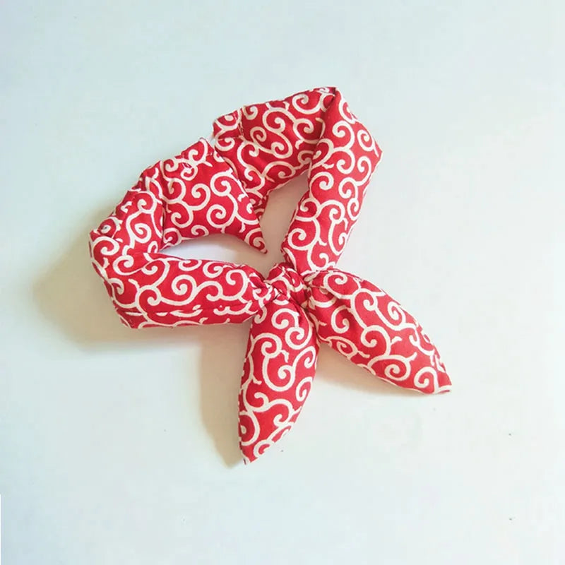 Cooling Dog Bandana With Traditional Pattern For Hot Days