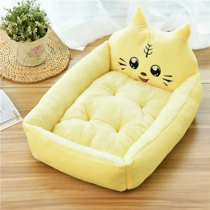 Cat Bed in Animal Head Design for Cosy Sleeping Areas