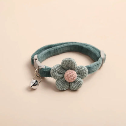 Adjustable Collar with Floral Pattern