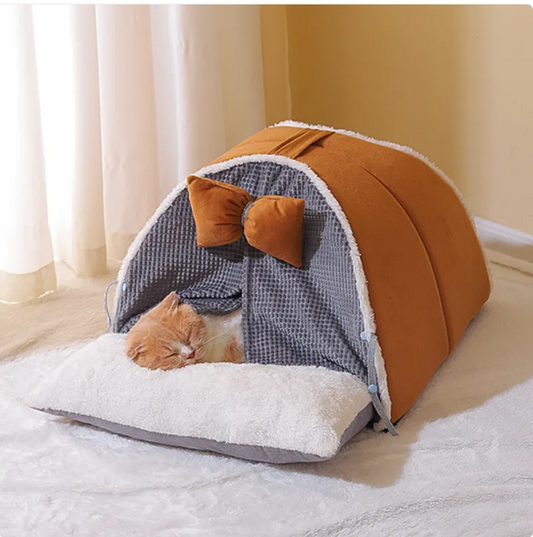 Cat House in Arch Design with Bow for Cosy Retreats
