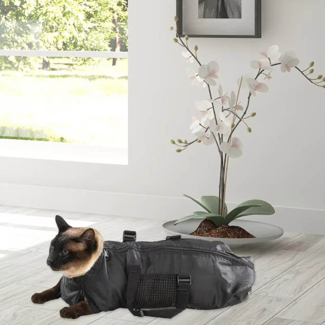 Cat Grooming Bag For Claw Trimming And Grooming - Comfortable And Safe