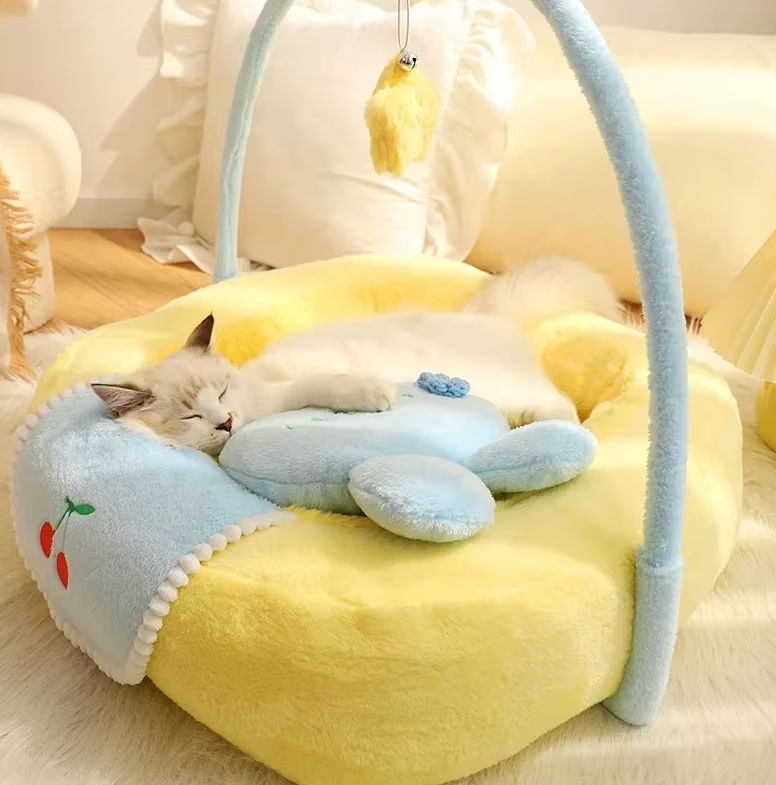 Cozy Duck Bed For Cats - Soft Pet Bed For Relaxation And Comfort