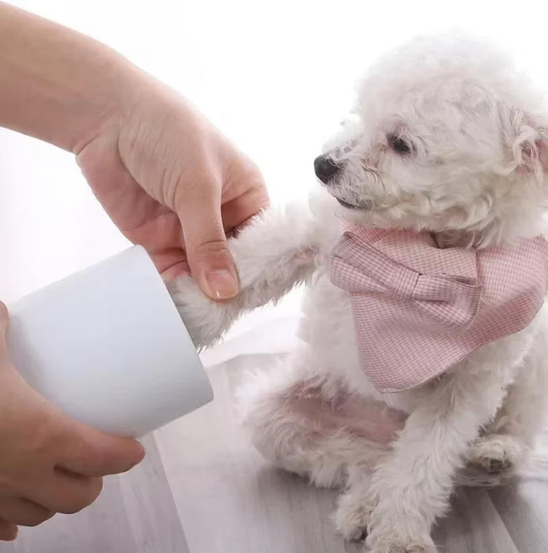 Paw Cleaner With Silicone Brushes For Dogs And Cats - Gentle Cleaning And Care