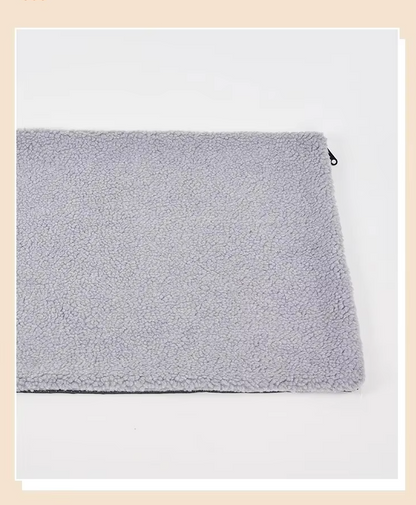 Self - Warming Pet Blanket - Cosy Heat Mat For Cats Dogs