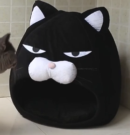 Cat Bed In Cat Head Design - Cozy Cave For Cats And Small Dogs