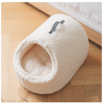 Cat House Bed with Fluffy Edge for Ultimate Comfort