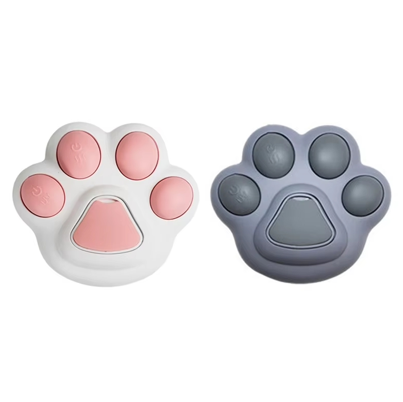 Electric Pet Brush With Spray Function For Gentle Coat Cleaning