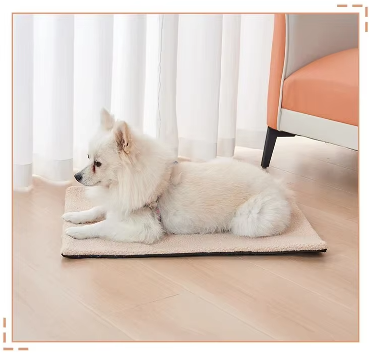 Self - Warming Pet Blanket - Cosy Heat Mat For Cats Dogs