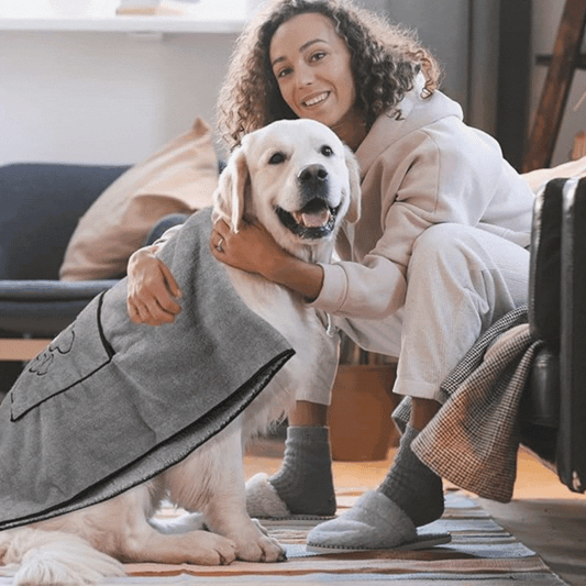 Microfibre Towel for Pets with Integrated Handbags